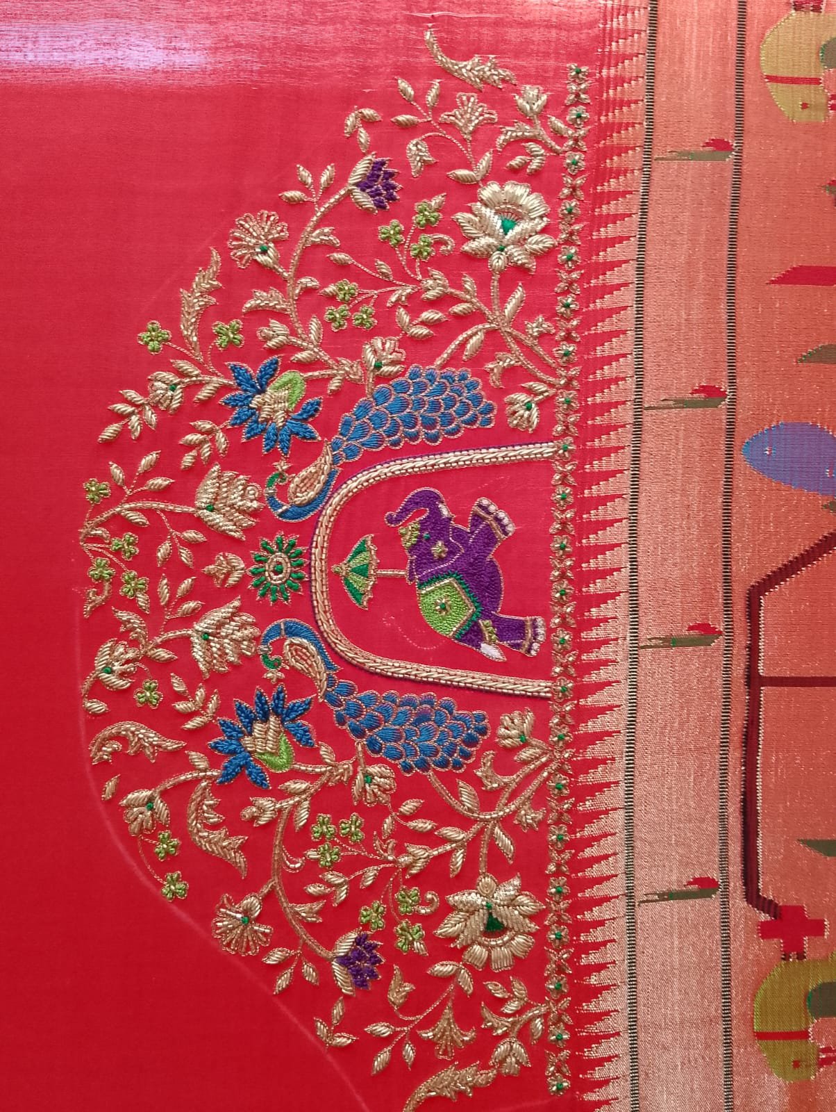 Floral embroidery design